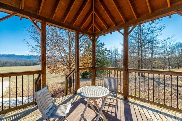 10245 Snow Hill Road, Ooltewah, TN 37363