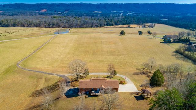 10245 Snow Hill Road, Ooltewah, TN 37363