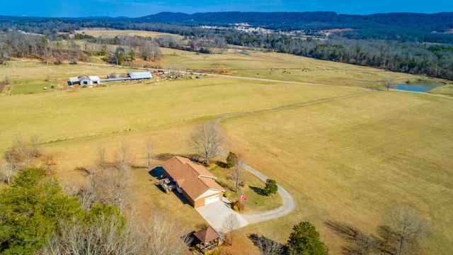 10245 Snow Hill Road, Ooltewah, TN 37363