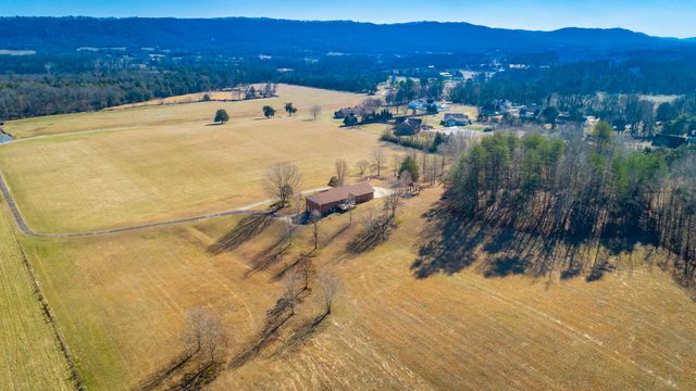10245 Snow Hill Road, Ooltewah, TN 37363