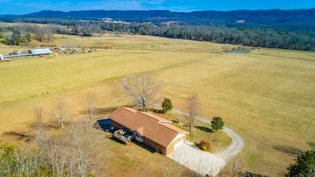 10245 Snow Hill Road, Ooltewah, TN 37363
