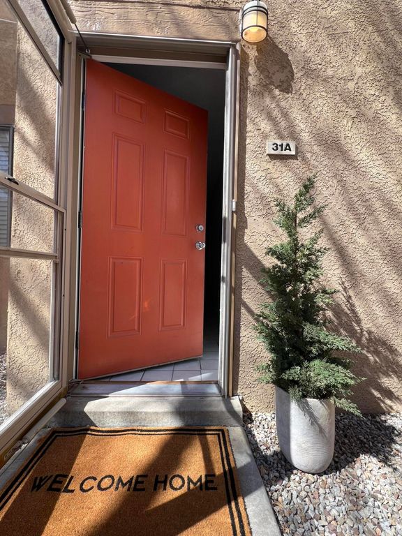 Image 2 of property listing at 2900 Vista Del Rey NE UNIT 31A, Albuquerque, NM 87112