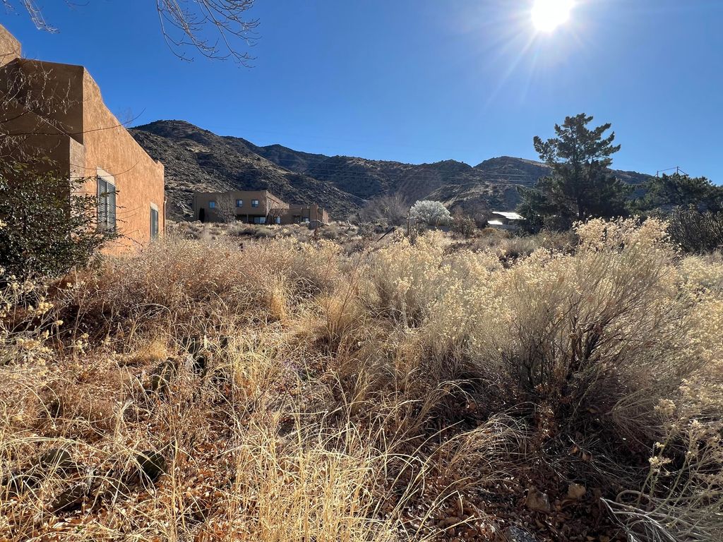 Image 33 of property listing at 2900 Vista Del Rey NE UNIT 31A, Albuquerque, NM 87112