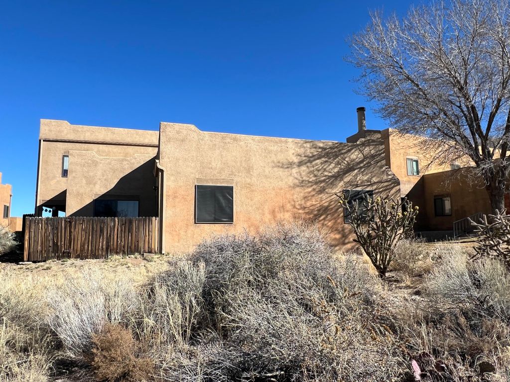 Image 34 of property listing at 2900 Vista Del Rey NE UNIT 31A, Albuquerque, NM 87112