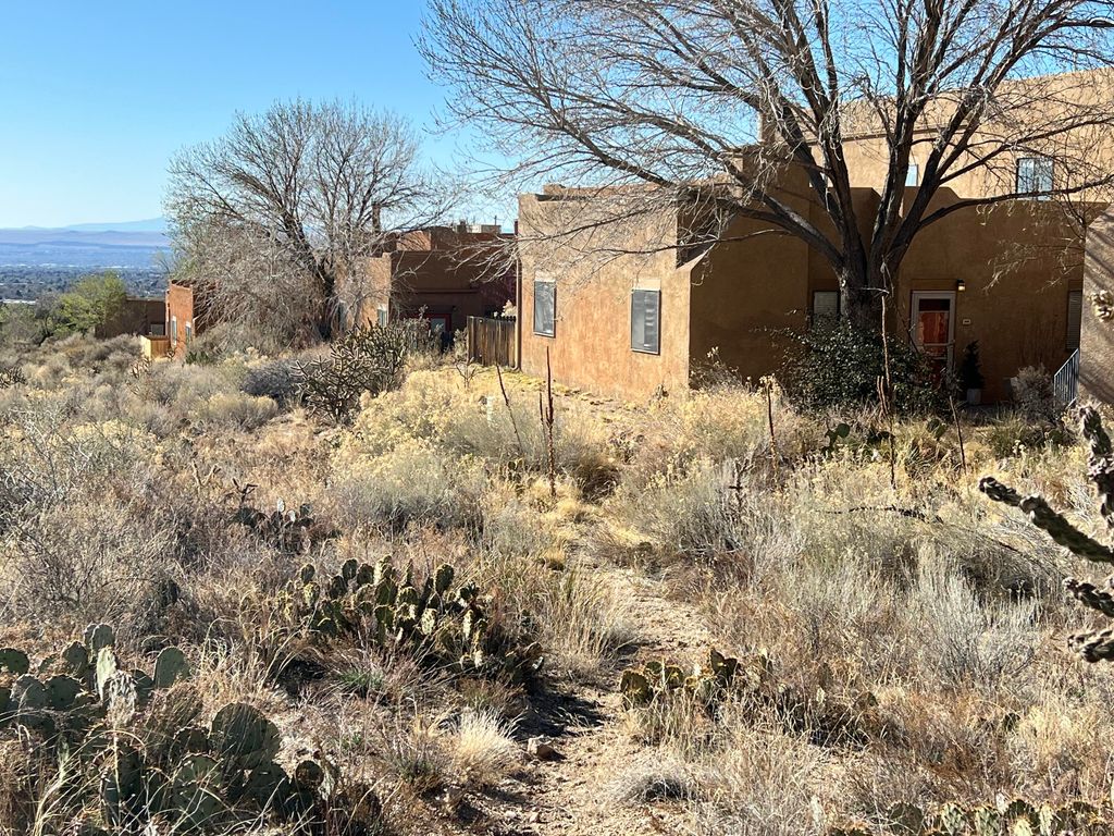 Image 35 of property listing at 2900 Vista Del Rey NE UNIT 31A, Albuquerque, NM 87112