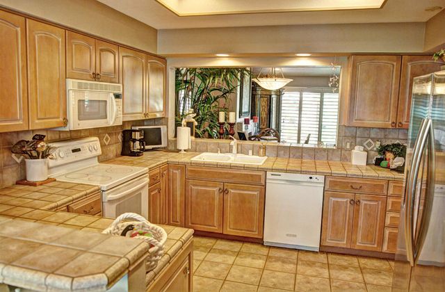 378 Desert Falls Drive East Drive E, Palm Desert, CA 92211