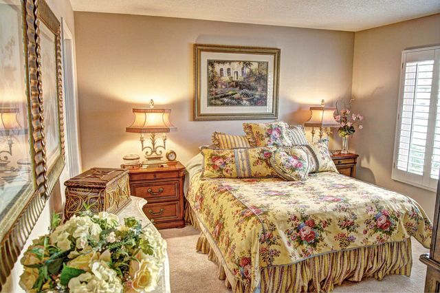 378 Desert Falls Drive East Drive E, Palm Desert, CA 92211