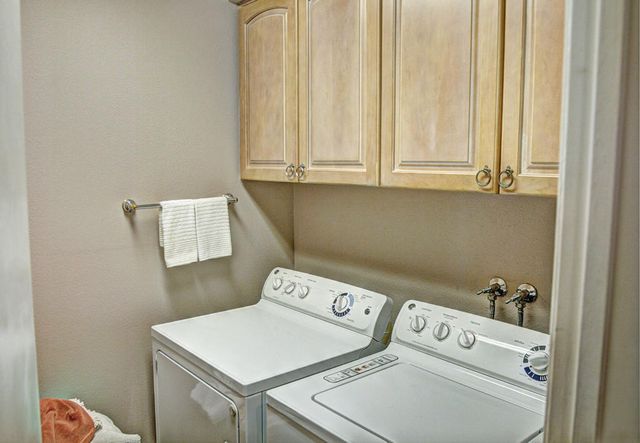 378 Desert Falls Drive East Drive E, Palm Desert, CA 92211