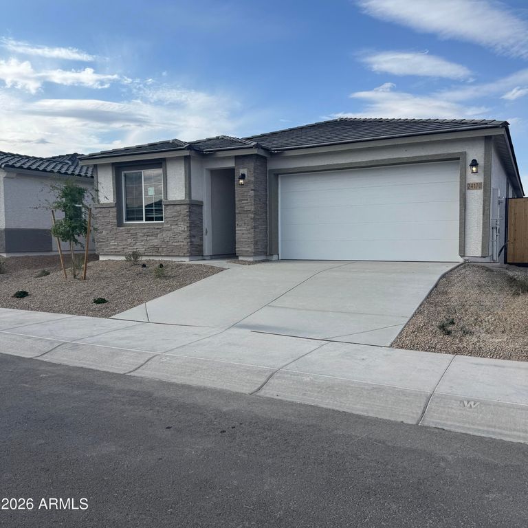 24170 W ATLANTIS Way, Buckeye, AZ 85326