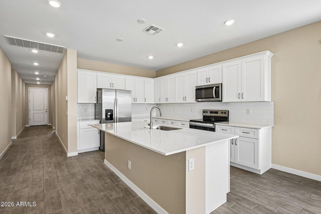 24170 W ATLANTIS Way, Buckeye, AZ 85326 — photo 5