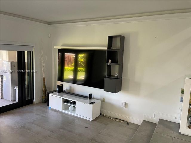7345 SW 148th Ct, Miami, FL 33193