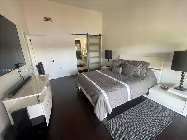 7345 SW 148th Ct, Miami, FL 33193