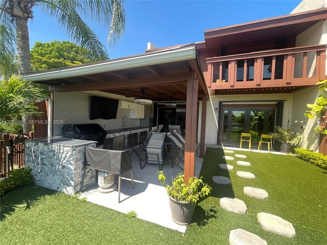 7345 SW 148th Ct, Miami, FL 33193
