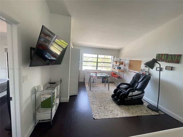 7345 SW 148th Ct, Miami, FL 33193