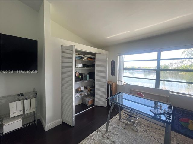7345 SW 148th Ct, Miami, FL 33193