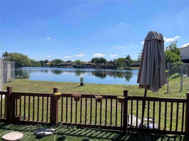 7345 SW 148th Ct, Miami, FL 33193