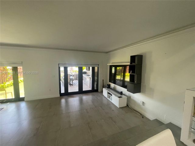 7345 SW 148th Ct, Miami, FL 33193