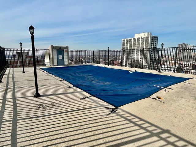 450 W Briar Place 4M, Chicago, IL 60657