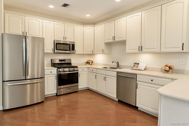 445 Bardini Drive, Melville, NY 11747