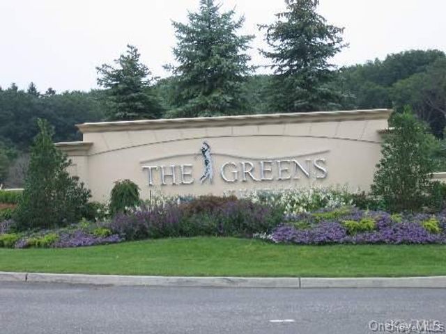 445 Bardini Drive, Melville, NY 11747