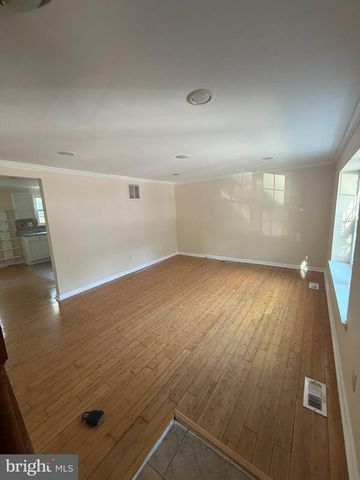 3331 WYNDALE CT, Woodbridge, VA 22192