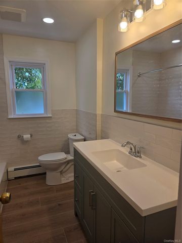 11 Columbia Avenue, East Rockaway, NY 11518