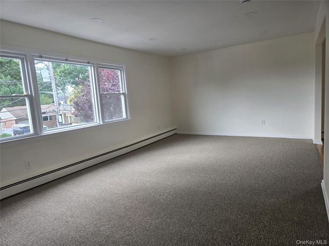 11 Columbia Avenue, East Rockaway, NY 11518