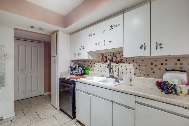 1400 Milam Way, Carrollton, TX 75006