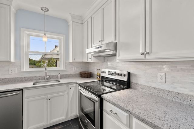 289 Waverley Avenue 2, Watertown, MA 02472