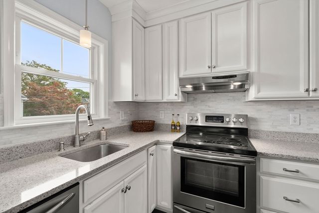 289 Waverley Avenue 2, Watertown, MA 02472