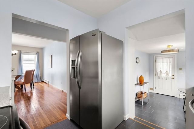 289 Waverley Avenue 2, Watertown, MA 02472