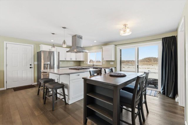 744 TWIN HARBOR DRIVE, Winneconne, WI 54986