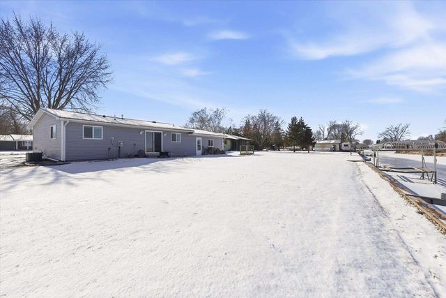 744 TWIN HARBOR DRIVE, Winneconne, WI 54986