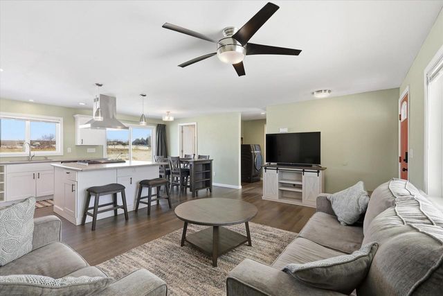 744 TWIN HARBOR DRIVE, Winneconne, WI 54986