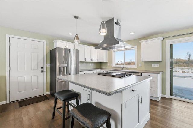 744 TWIN HARBOR DRIVE, Winneconne, WI 54986