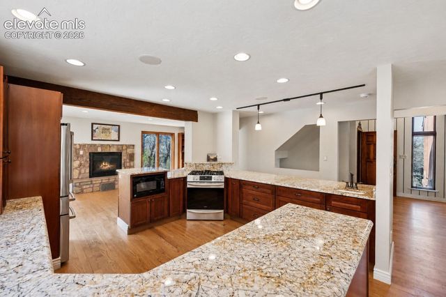 711 S Bear Paw Lane, Colorado Springs, CO 80906