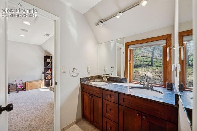 711 S Bear Paw Lane, Colorado Springs, CO 80906