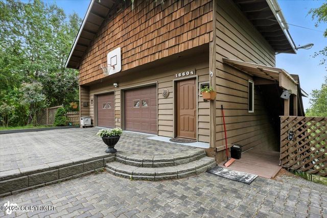 16604 Virgo Avenue, Anchorage, AK 99516