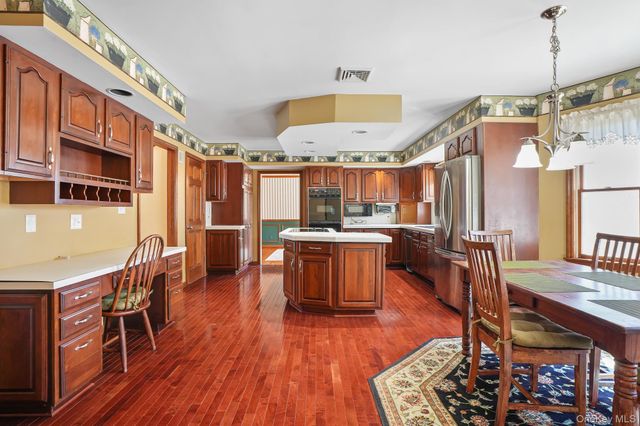 104 Stowe Drive, Poughquag, NY 12570