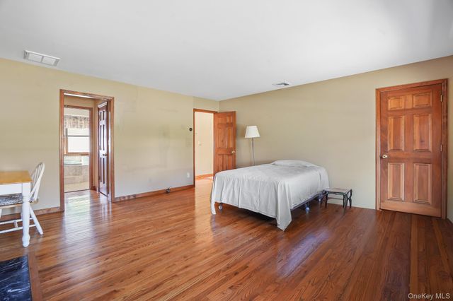 104 Stowe Drive, Poughquag, NY 12570