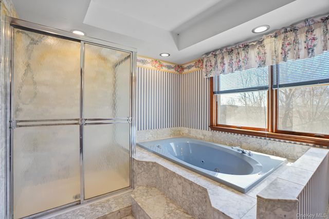 104 Stowe Drive, Poughquag, NY 12570