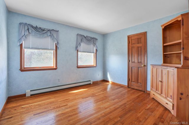 104 Stowe Drive, Poughquag, NY 12570