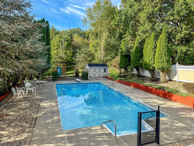 104 Stowe Drive, Poughquag, NY 12570