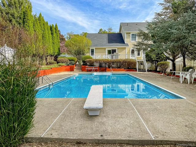 104 Stowe Drive, Poughquag, NY 12570