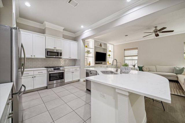 5213 Rose Street, Houston, TX 77007