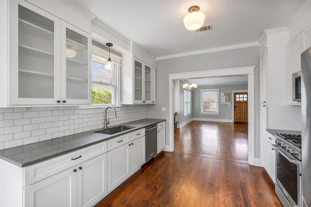 2507 Cortlandt Street, Houston, TX 77008