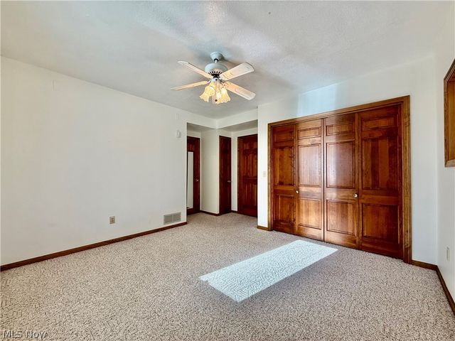 2411 55th Street NE, Canton, OH 44721