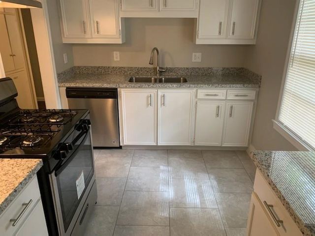 1003 Largo Street, Baytown, TX 77520