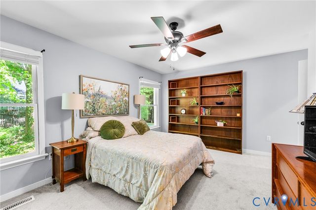 5518 Windy Ridge Dr, Midlothian, VA 23112