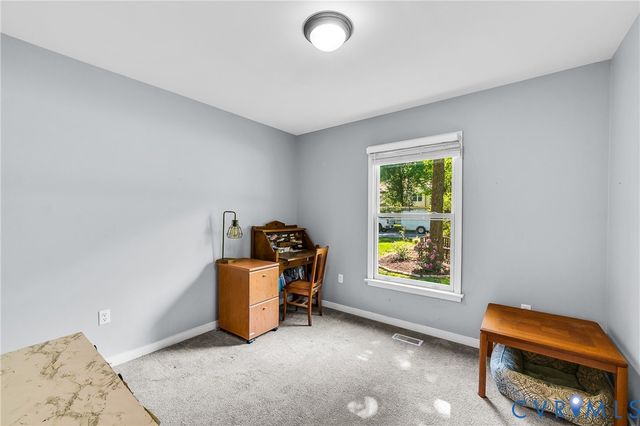 5518 Windy Ridge Dr, Midlothian, VA 23112